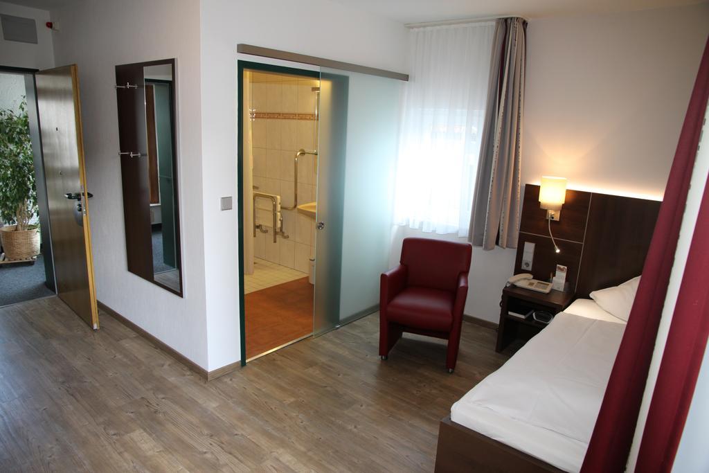 Ringhotel Gasthof Hasen Herrenberg Extérieur photo